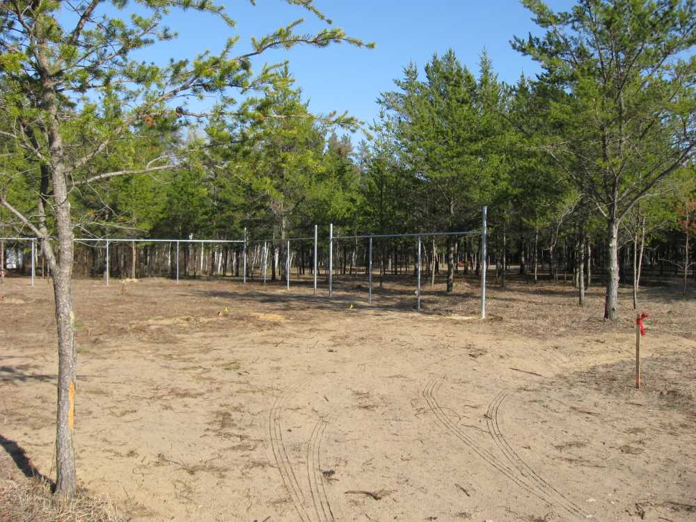 Naturist Legacy History: Gallery 24/15...Building the swimming pool fence