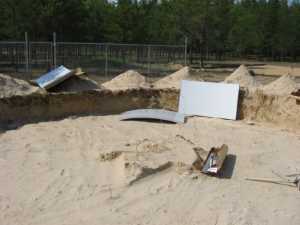 Naturist Legacy History: Gallery 26/15...Work begins on the swimming pool