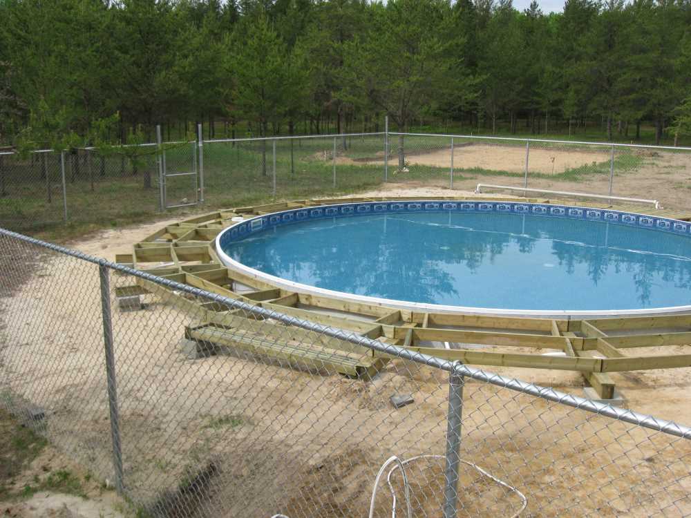 Naturist Legacy History: Gallery 28/05...Building a splash deck for the pool