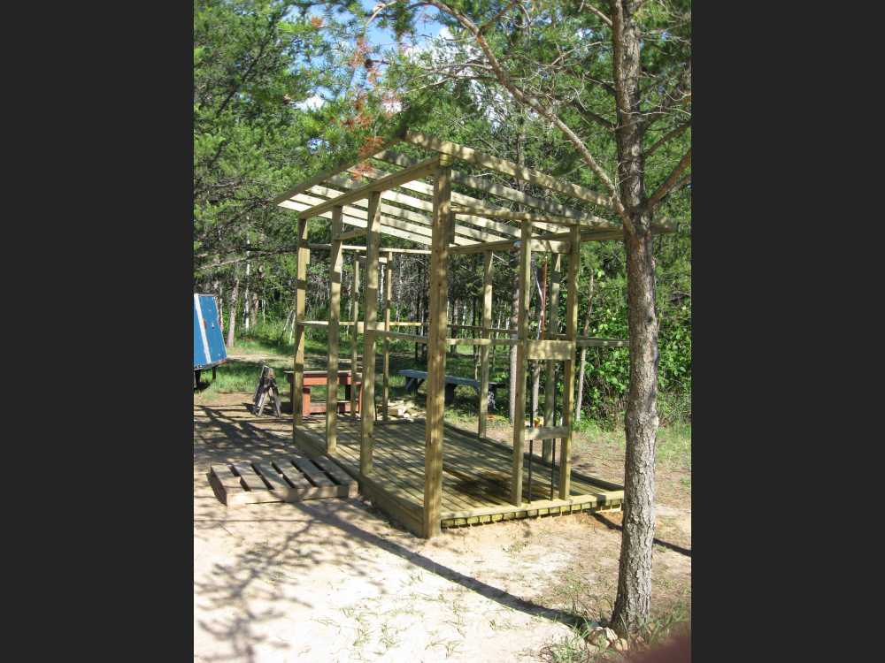 Naturist Legacy History: Gallery 30/05...Outdoor showers, pool equipment enclosure