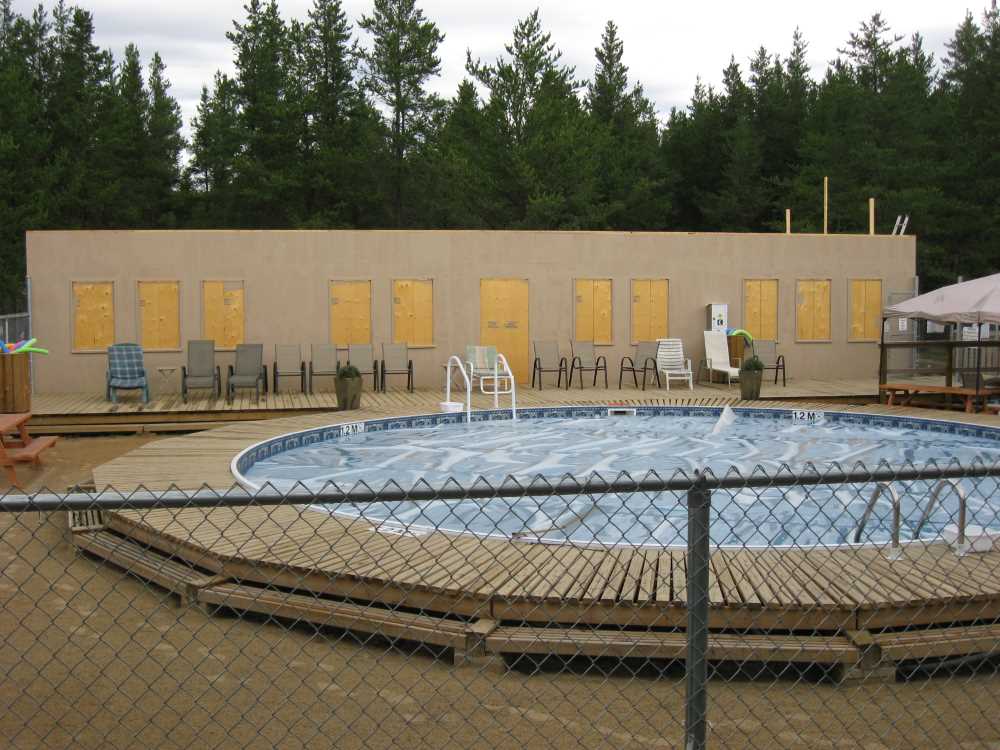 Naturist Legacy History: Gallery 38/07...New deck maintenance routine begins