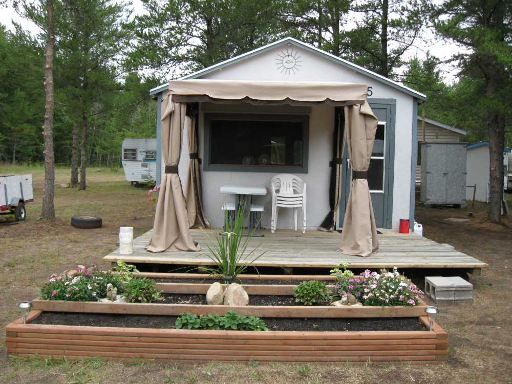 Naturist Legacy History: Gallery 50/06...Our cottage at Naturist Legacy Park